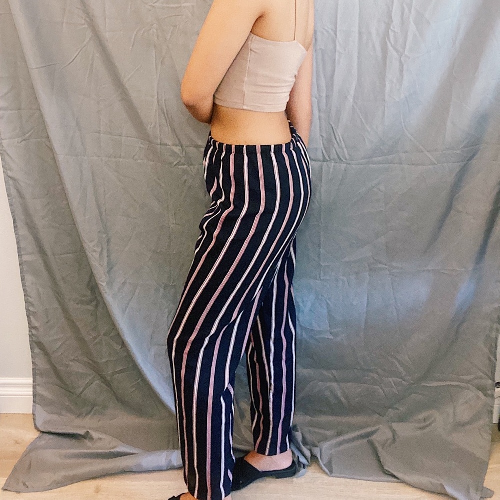 Brandy Melville Frankie pants - Picture 3 of 5
